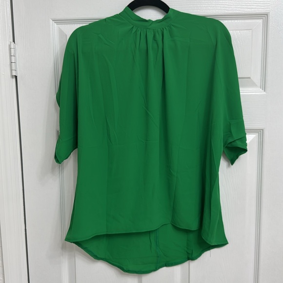 Women's Solid Cape Short Sleeve Loose Top / GREEN - Picture 3 of 4